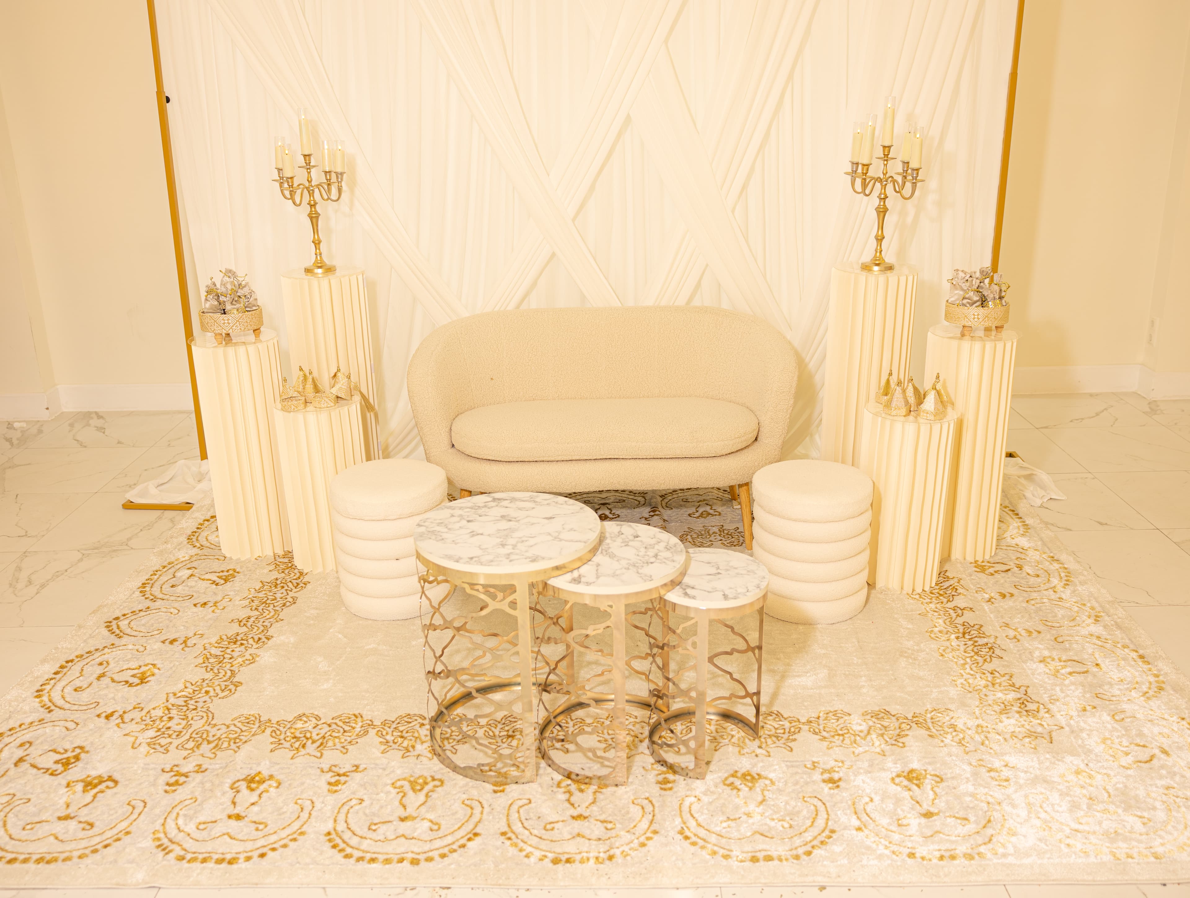 Luxe wedding stage door L'Amour Events